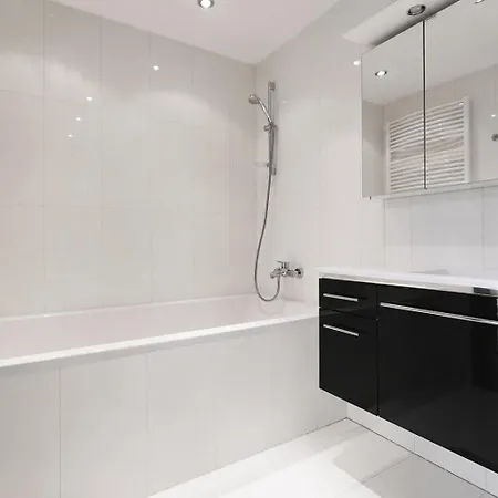 Appartement Luxantbourg With Private Parking Karlovy Vary
